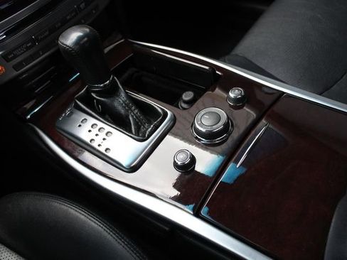 Used 2015 INFINITI Q70 3.7 RWD image 19