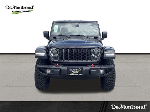 New 2025 Jeep Gladiator Rubicon image 2