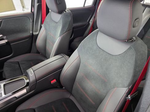 New 2026 Mercedes-Benz GLB 35 AMG 4MATIC image 8