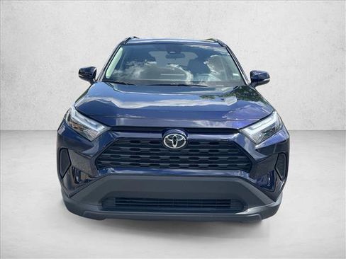 Used 2025 Toyota RAV4 XLE FWD image 2