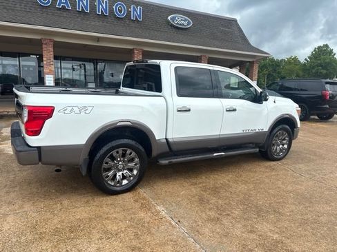 Used 2018 Nissan Titan Platinum Reserve w/ Platinum Utility Package AWD/4WD image 5