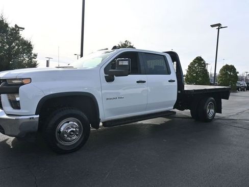 Used 2021 Chevrolet Silverado 3500 W/T w/ WT Convenience Package image 2