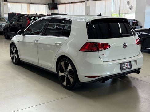 Used 2015 Volkswagen Golf 4-Door FWD image 4