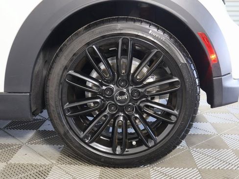 Used 2024 MINI Cooper S w/ Signature Upholstery Package FWD image 17