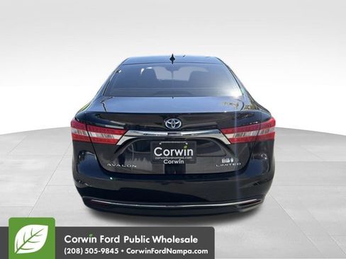Used 2015 Toyota Avalon Limited w/ Technology Package FWD image 6