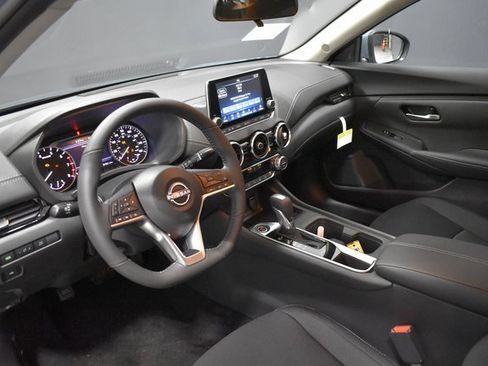 New 2025 Nissan Sentra SV w/ All-Weather Package image 4