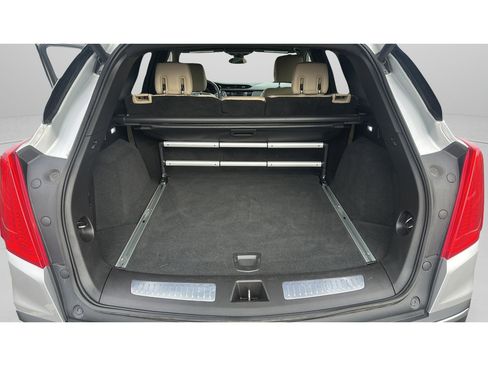 Used 2018 Cadillac XT5 Luxury w/ Driver Awareness Package image 43