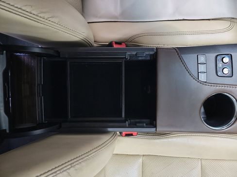 Used 2014 Toyota Avalon Limited FWD image 29