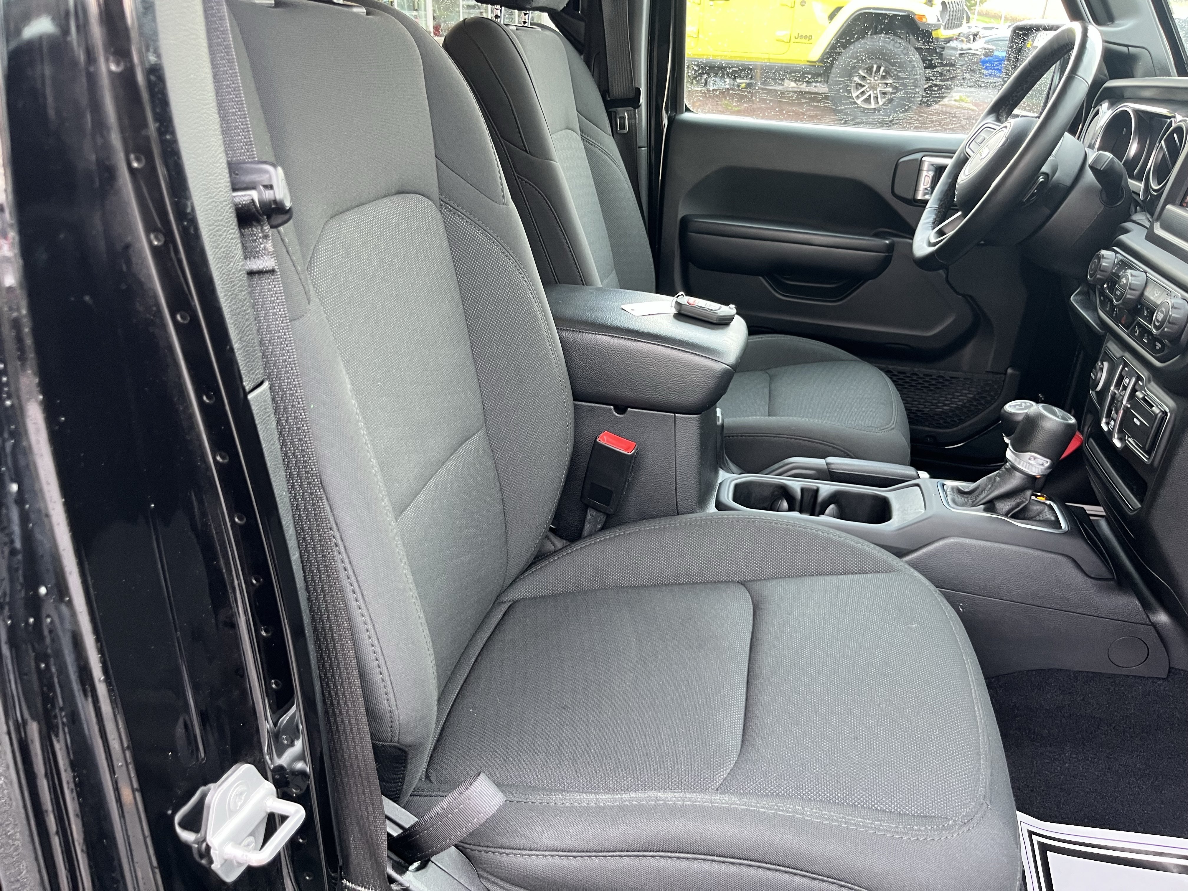 Used 2020 Jeep Gladiator Sport AWD/4WD image 3