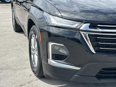Used 2022 Chevrolet Traverse LT w/ LPO, Floor Liner Package AWD/4WD image 11