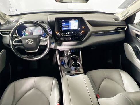 Used 2022 Toyota Highlander Limited image 30