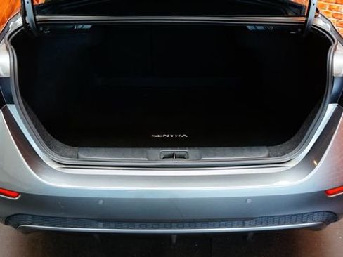 Certified 2020 Nissan Sentra S FWD image 43