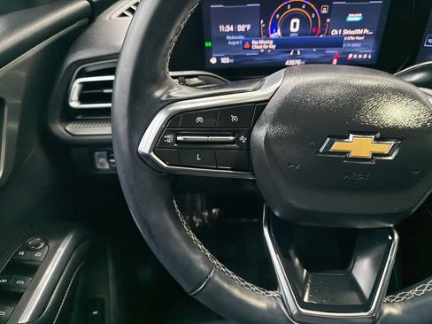 Used 2025 Chevrolet Traverse LT w/ Driver Confidence Package FWD image 25