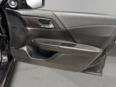 Used 2013 Honda Accord EX-L image 18