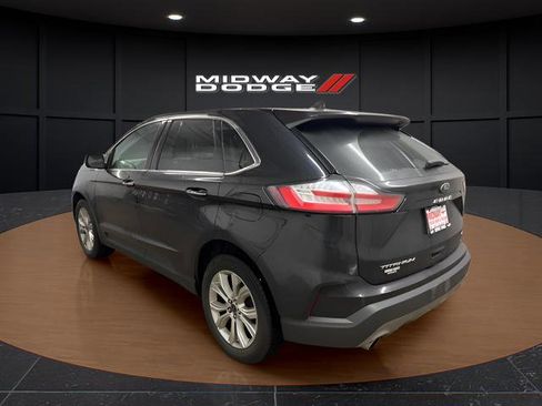 Used 2022 Ford Edge Titanium image 3