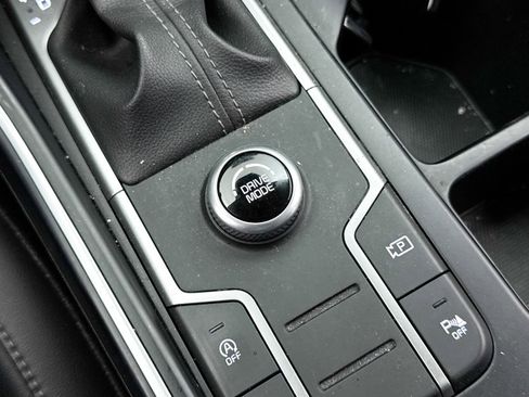 Used 2022 Kia Sorento S w/ Panoramic Sunroof Package image 9