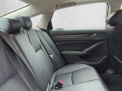 Used 2022 Honda Accord Touring image 18