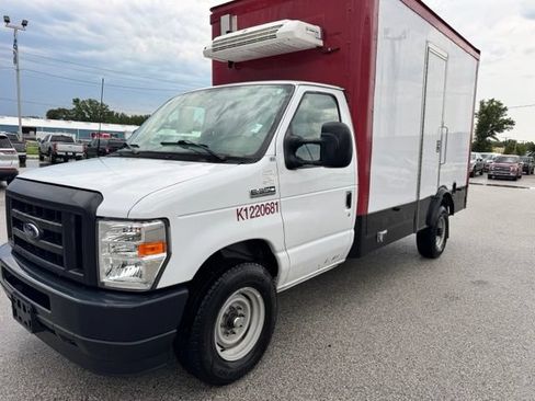 Used 2023 Ford E-350 and Econoline 350 Super Duty w/ Power Windows & Locks Group RWD image 1