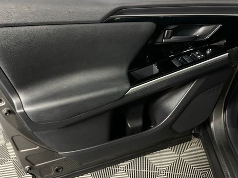 Used 2023 Toyota bZ4X XLE image 25