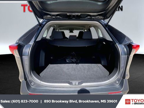 Used 2025 Toyota RAV4 XLE AWD/4WD image 21