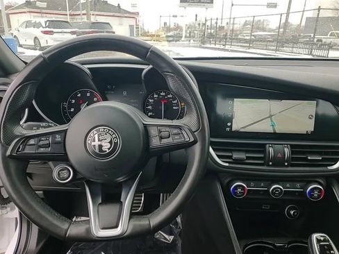 Used 2023 Alfa Romeo Giulia Ti AWD/4WD image 31