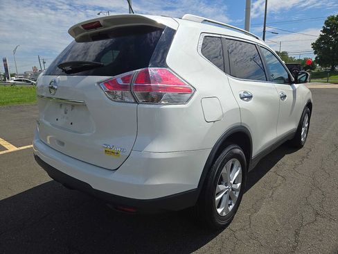 Used 2016 Nissan Rogue SV w/ SV Moonroof Package AWD/4WD image 6