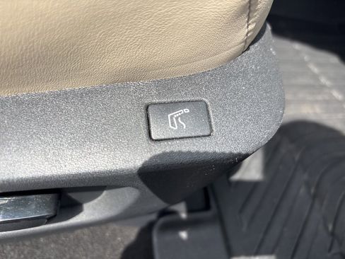 Used 2023 INFINITI QX60 Sensory w/ Cargo Package image 74