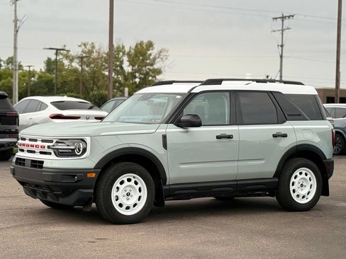 Certified 2024 Ford Bronco Sport Heritage w/ Heritage Convenience Package AWD/4WD image 38