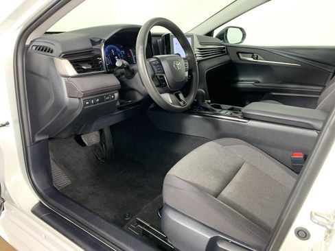 Used 2025 Toyota Camry LE image 20