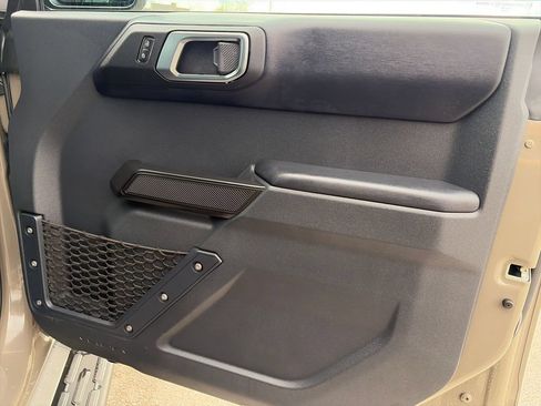 Used 2025 Ford Bronco Outer Banks AWD/4WD image 10