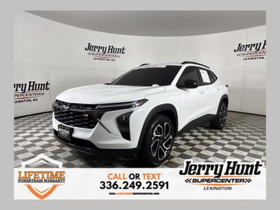 Used 2025 Chevrolet Trax RS w/ Sunroof Package