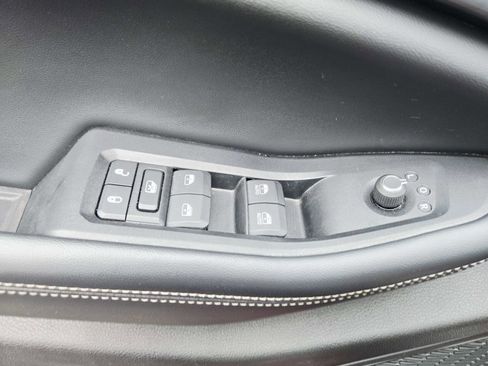 Used 2024 Jeep Grand Cherokee Altitude image 36