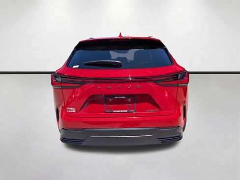 Used 2025 Lexus NX 250 FWD w/ Accessory Package (K3) image 5