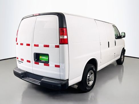 Used 2021 Chevrolet Express 2500 RWD image 10