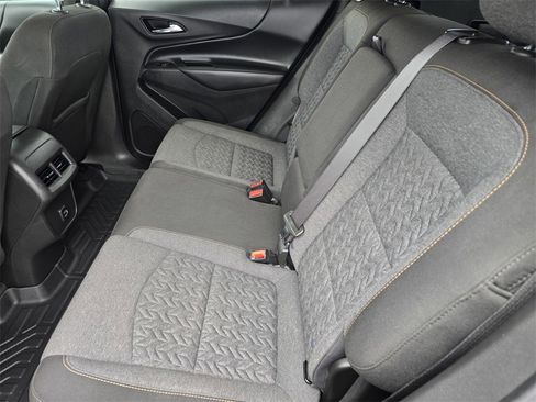 Used 2022 Chevrolet Equinox LT image 11