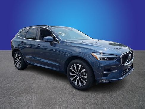 Used 2023 Volvo XC60 B5 Core AWD/4WD image 3