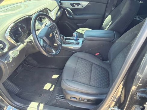 Used 2019 Chevrolet Blazer LT FWD image 4