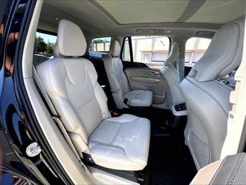 Used 2024 Volvo XC90 T8 Ultimate w/ Protection Package Premier AWD/4WD image 30