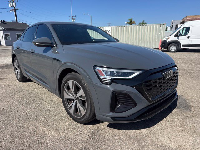 Used 2024 Audi Q8 e-tron Premium AWD/4WD image 3