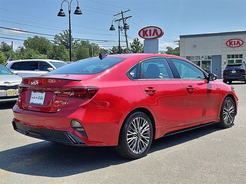 Used 2024 Kia Forte GT-Line w/ GT-Line Premium Package image 7