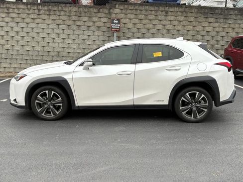 Used 2022 Lexus UX 250h image 4