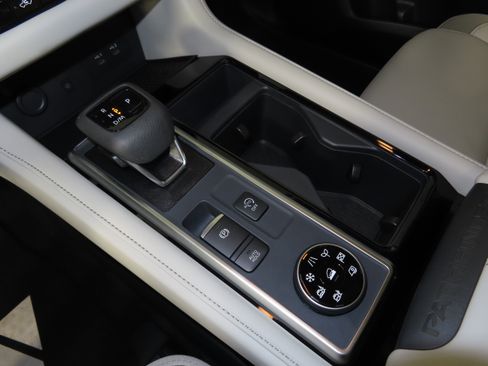 New 2026 Nissan Pathfinder SL image 21