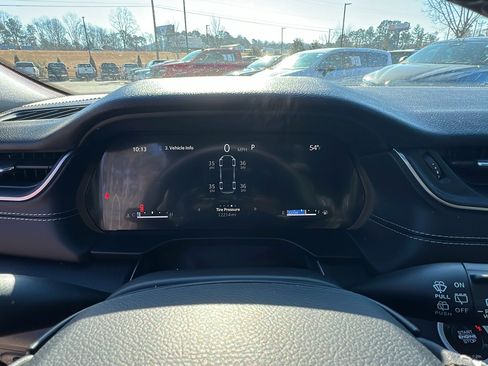 Used 2025 Jeep Grand Cherokee L Altitude image 31