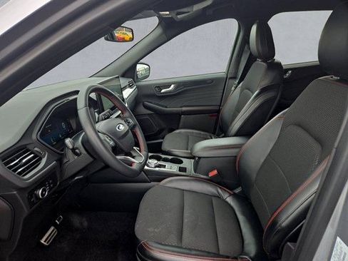 Certified 2023 Ford Escape ST-Line Elite AWD/4WD image 11