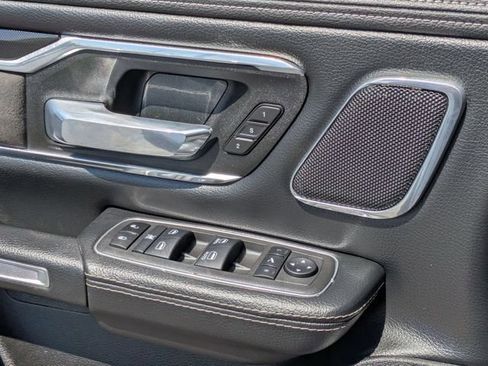 Used 2022 RAM 1500 Laramie AWD/4WD image 16