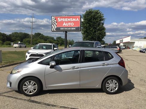 Used 2016 Honda Fit LX image 11