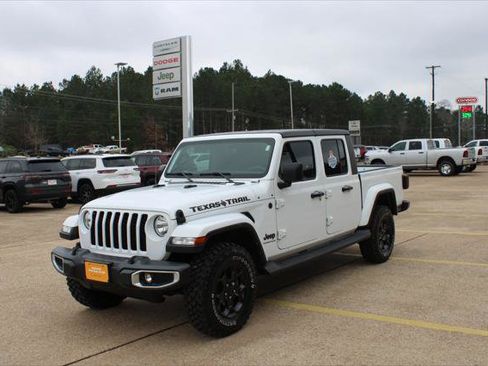 Certified 2023 Jeep Gladiator Sport image 1