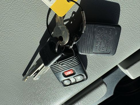 Used 2004 Ford F250 XLT RWD image 60