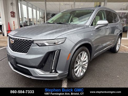 Used 2020 Cadillac XT6 Premium Luxury image 3