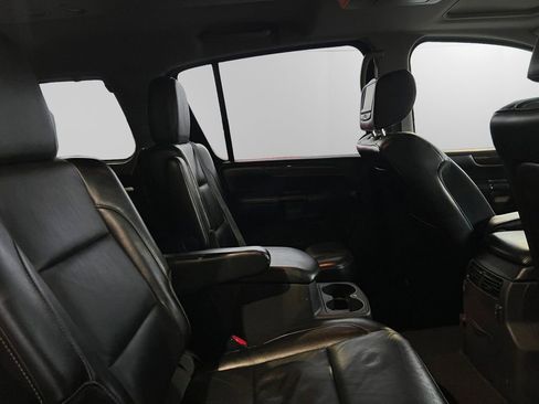 Used 2013 Nissan Armada Platinum image 20